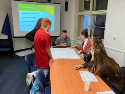 První setkání participační skupiny dětí a mladých dospělých při MPSV: vnímání participace a dětský ombudsman - Ilustrační obrázek