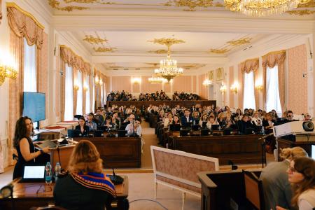 ABY DĚTI MOHLY PROŽÍVAT DĚTSTVÍ BEZ NÁSILÍ! - Ilustrační obrázek